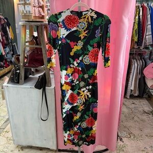 Alice & Olivia Bodycon Dress Size 2/Floral, Dopamine Bright, Feminine, Happy